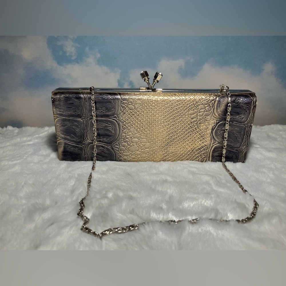 Alligator Pattern Clutch Purse With Strap (Brown) - Brand Unknown.